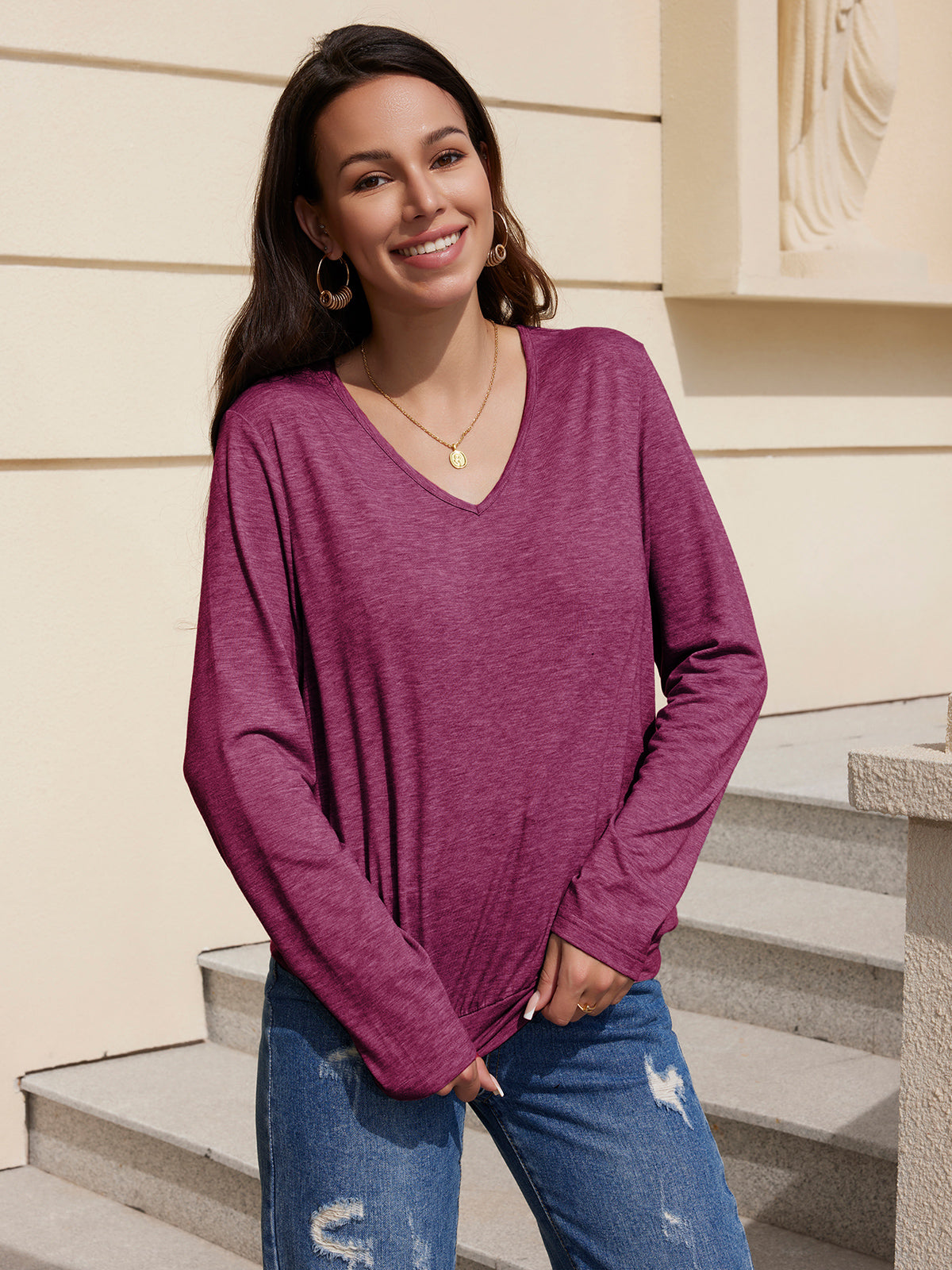 V-neck Solid Color T-shirt